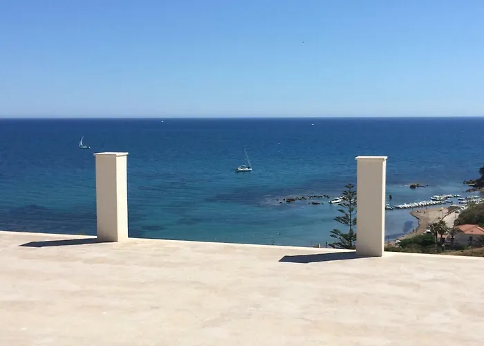 Cala Arenella לינה וארוחת בוקר שאקה