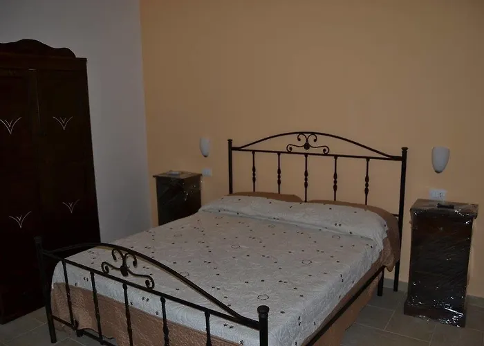 Bed and breakfast Cala Arenella 3*