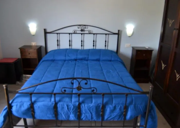 Bed and breakfast Cala Arenella 3*