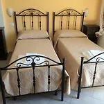 Cala Arenella 3* シャッカ